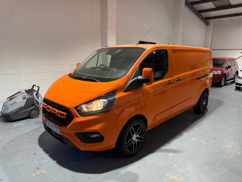 FORD TRANSIT CUSTOM 2.0 340 EcoBlue L2 H1 Euro 6 5dr