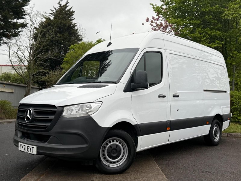 MERCEDES-BENZ SPRINTER 2.0 315 CDI Progressive RWD L2 H2 Euro 6 (s/s) 5dr