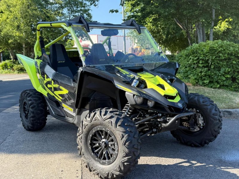 YAMAHA 